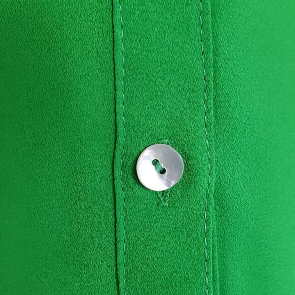 Pixi + Ivy Button-Down Green Blouse. Size S - Picture 4 of 6